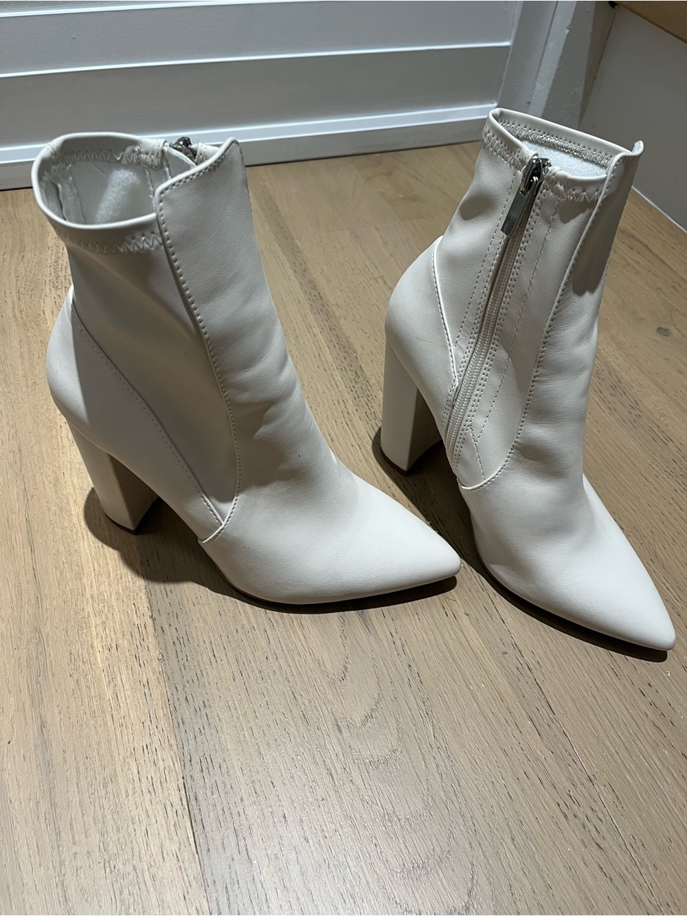 Women’s White Pointed Toe Ankle Boots with Block Heel